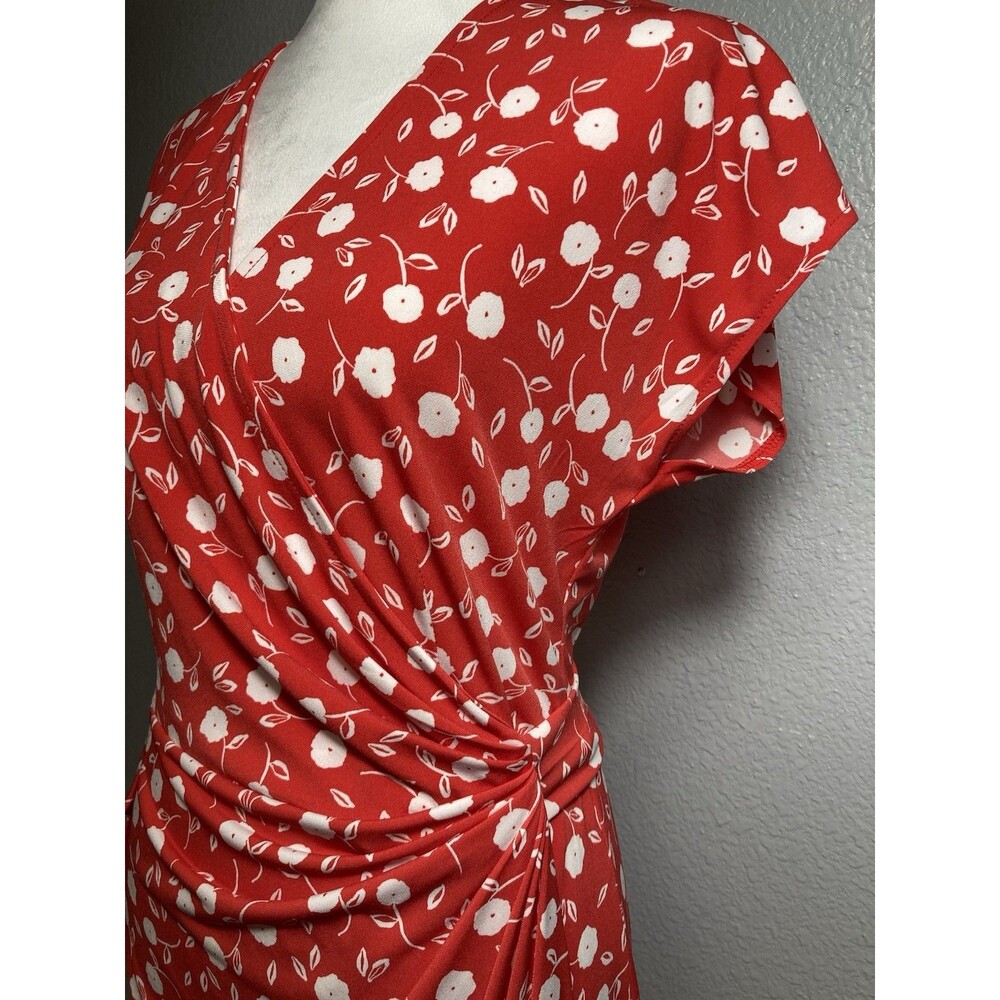 Maggy London Wrap Dress Red Floral Ruched Cap Sleeve Size 10 - Picture 3 of 9